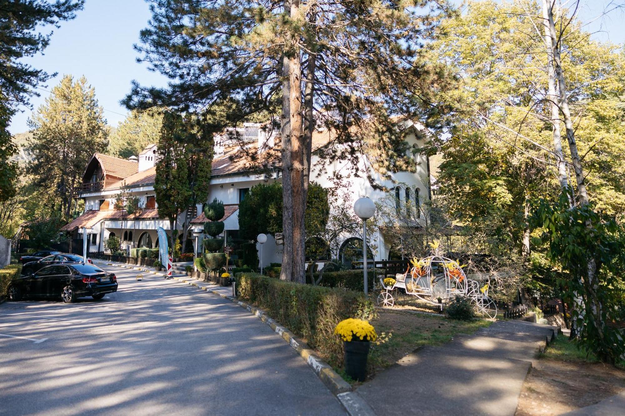 Hotel Gradche Kočani Exterior photo