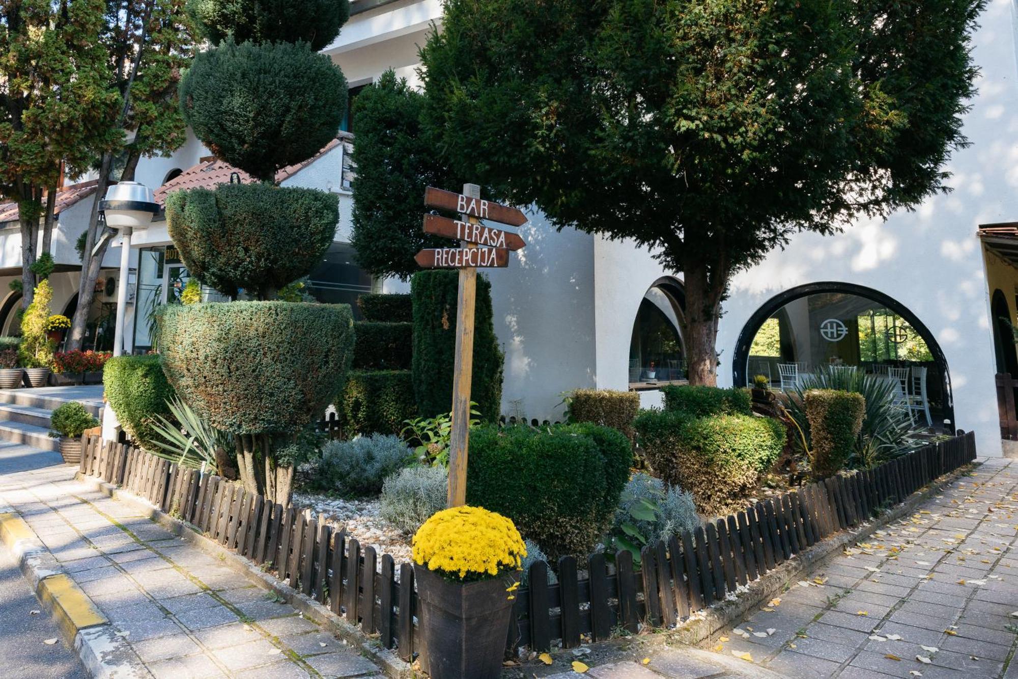 Hotel Gradche Kočani Exterior photo