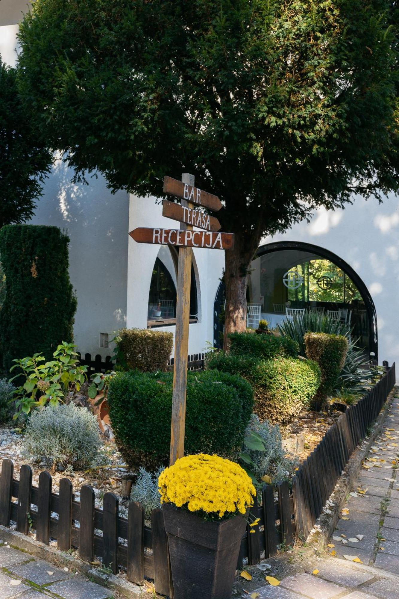 Hotel Gradche Kočani Exterior photo